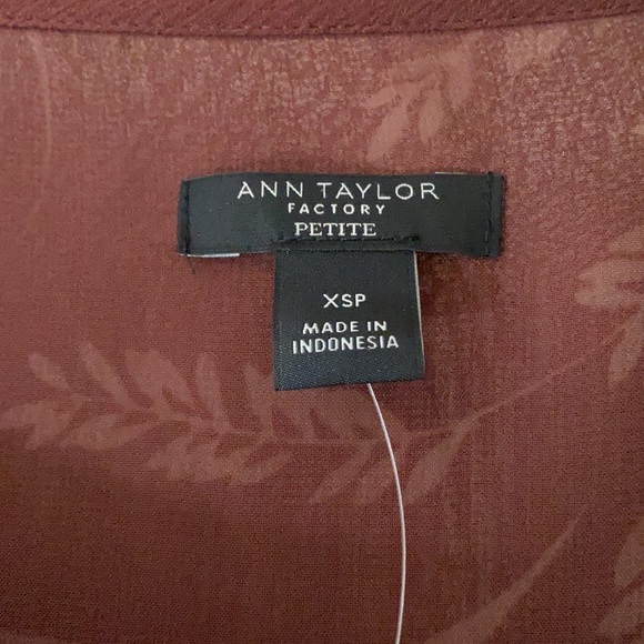 Ann Taylor Factory Petite blouse - Picture 3 of 6